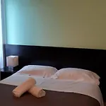 أناين فندق
